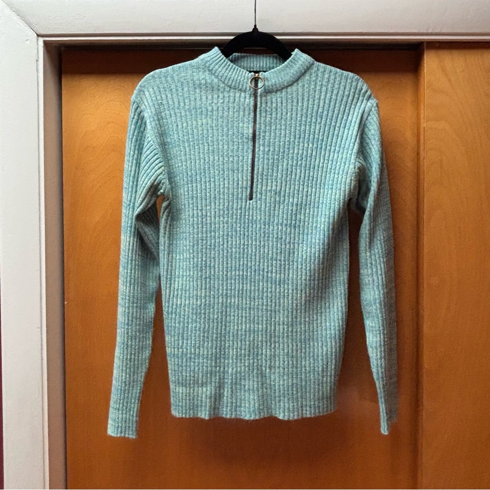 1970s Light Blue Ribbed Acrylic Sweater with Zipper